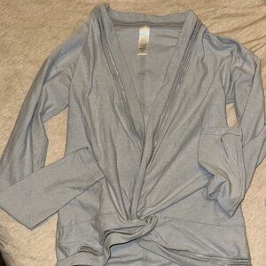 Ivivva heather gray twist wrap top Size 12 Girls